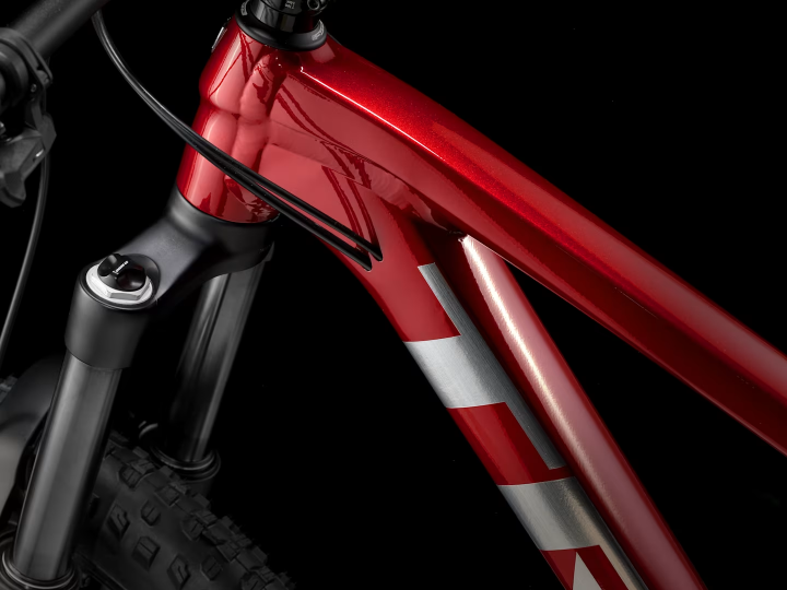 Roscoe 6 Crimson